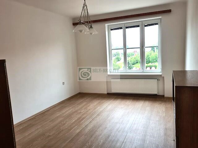 Lease, flat 2+1, 72 m², Brno